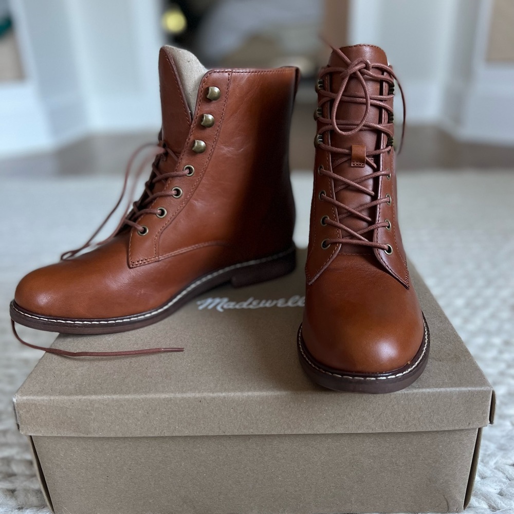 NIB Madewell Kellie Lace-up boot size 8